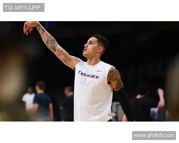 凯尔库兹马的篮球之路与成长历程深度解析 凯尔库兹马的篮球之路与成长历程深度解析