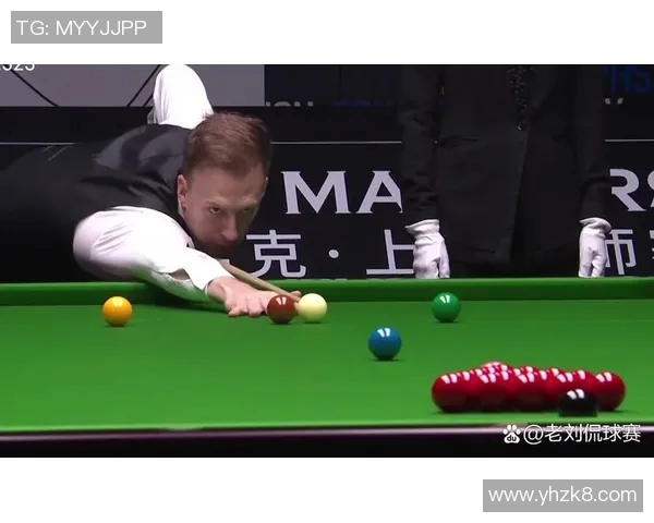 特鲁姆普对决赛场传奇展现巅峰对决的精彩瞬间与战术较量 特鲁姆普对决赛场传奇展现巅峰对决的精彩瞬间与战术较量